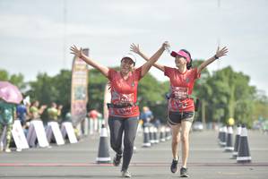 BIB: 0194, 191
                            <button type="button" onclick="openModal(4955156)" class="btn btn-primary btn-sm float-right btn-popup" data-toggle="modal" data-target=".modal-high-quality">
                        <i class="fas fa-shopping-cart"></i> Add to Cart
                    </button>
                                            <button type="button" onclick="isThisMe(4955156, true)" class="btn btn-success btn-sm float-right btn-popup btn-isme hidden" data-toggle="tooltip" data-placement="bottom" title="นี่คือรูปของคุณใช่ไหม คลิกที่นี่เพื่อเอาเข้าอัลบั้ม">
                        <i class="fas fa-plus"></i> Add to album
                    </button>
                    <button type="button" onclick="isThisMe(4955156, false)" class="btn btn-warning btn-sm float-right btn-popup btn-isnotme hidden">
                        <i class="fas fa-ban"></i> Remove from album
                    </button>